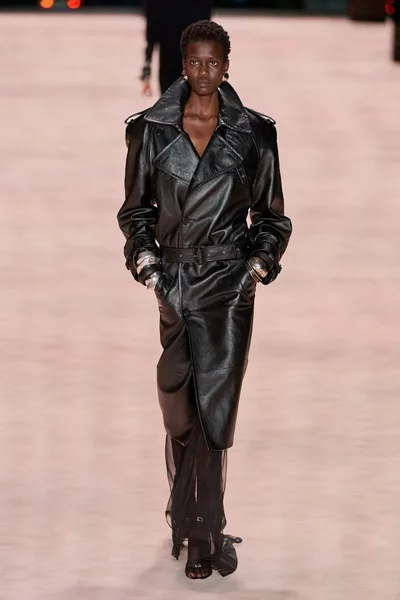 Look 2